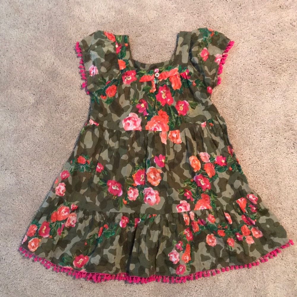 Girl’s cotton sun dress